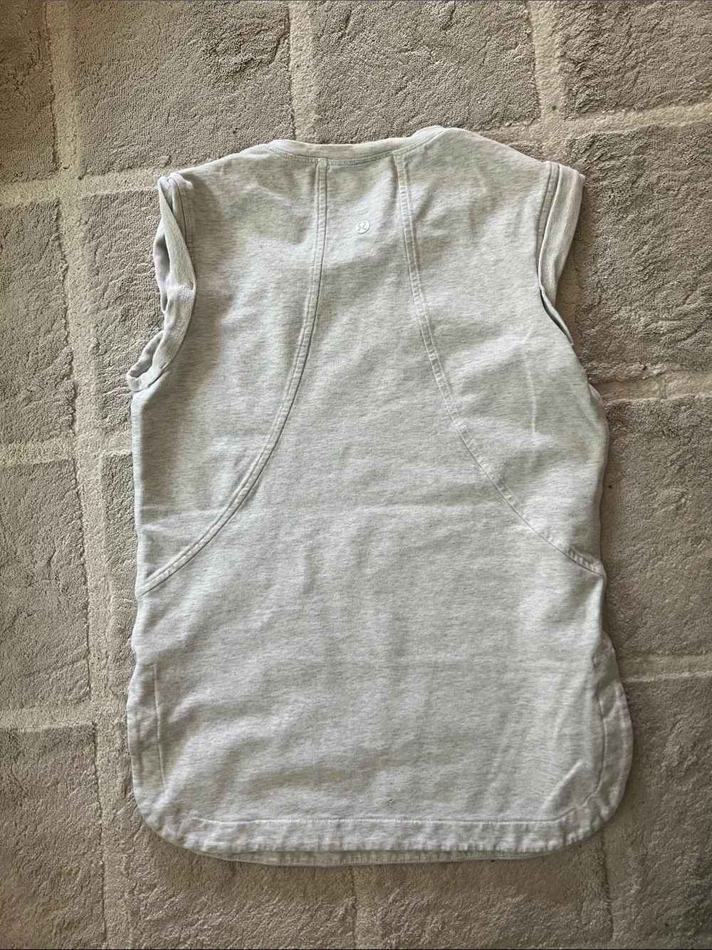 Lululemon Sleeveless Crewneck Tank Top - Light Gray